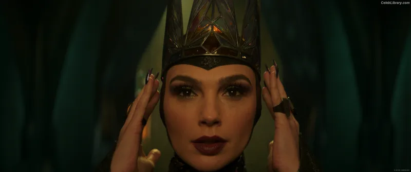 Gal Gadot photo 23 of 1471