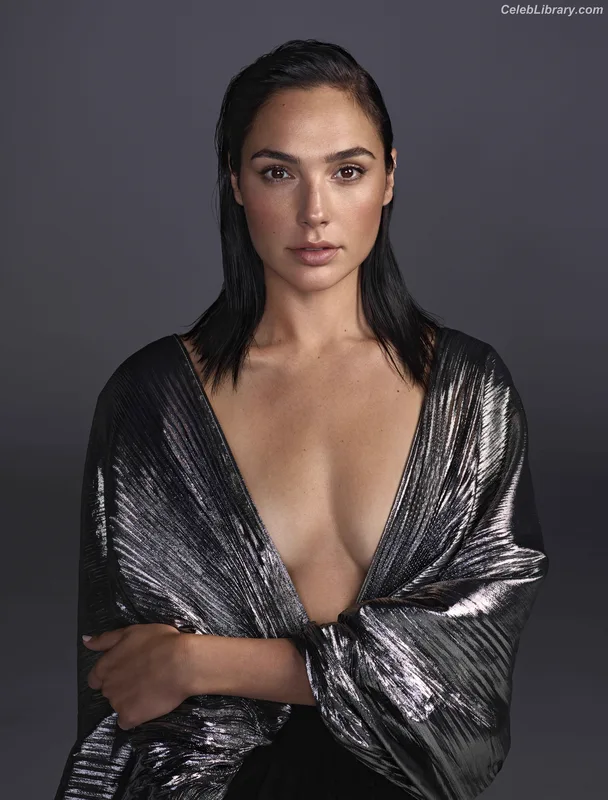 Gal Gadot photo 13 of 1471