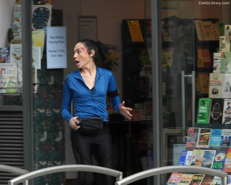 Gal Gadot photo 14 of 1471