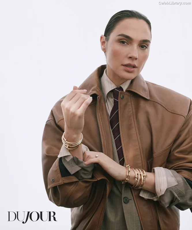 Gal Gadot photo 8 of 1471