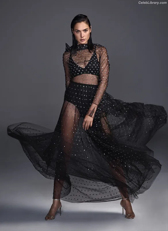 Gal Gadot photo 4 of 1471