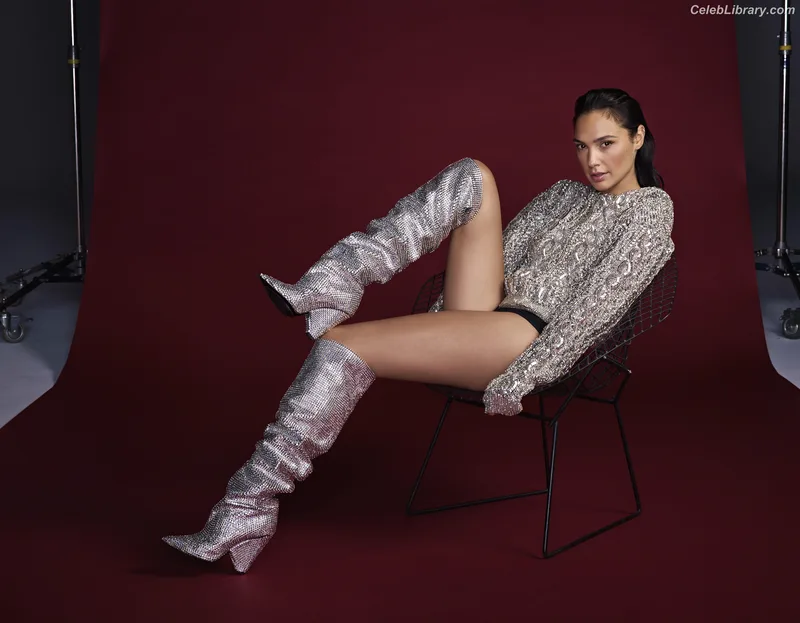 Gal Gadot photo 12 of 1471