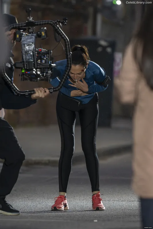 Gal Gadot photo 23 of 1471