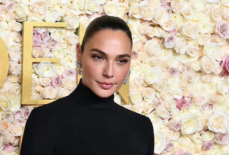 Gal Gadot photo 1 of 1471