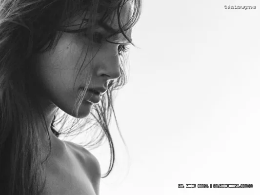 Gal Gadot photo 12 of 1471