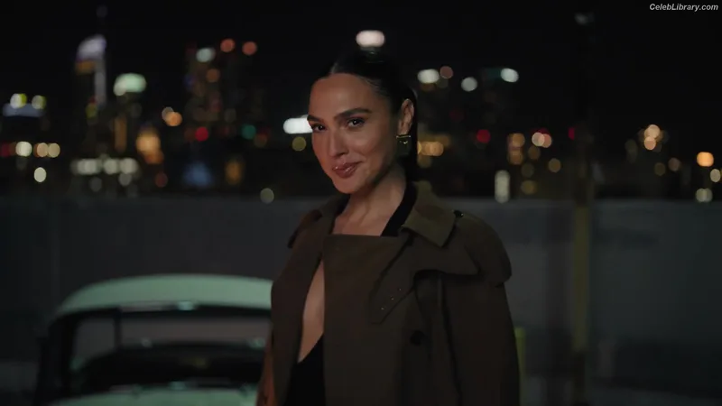 Gal Gadot photo 3 of 1471