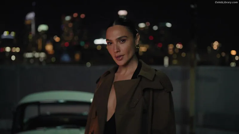 Gal Gadot photo 7 of 1471