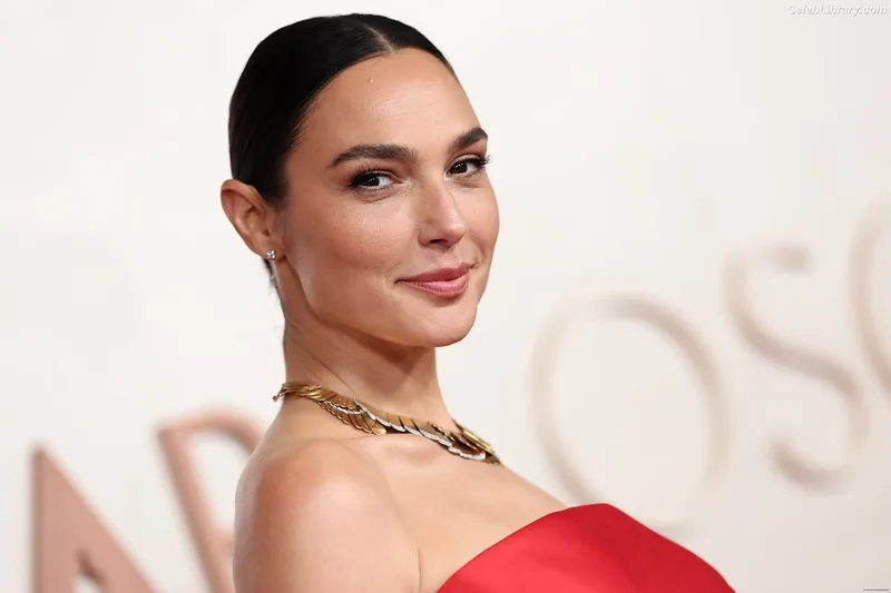 Gal Gadot photo 20 of 1471