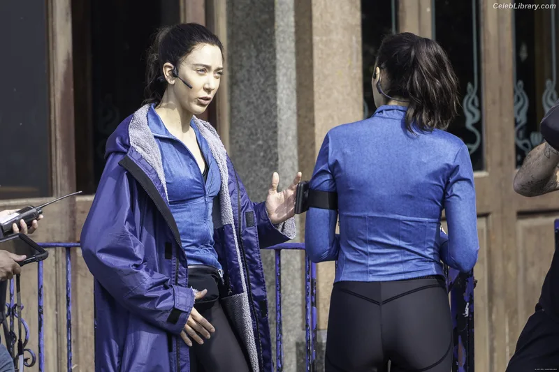 Gal Gadot photo 6 of 1471