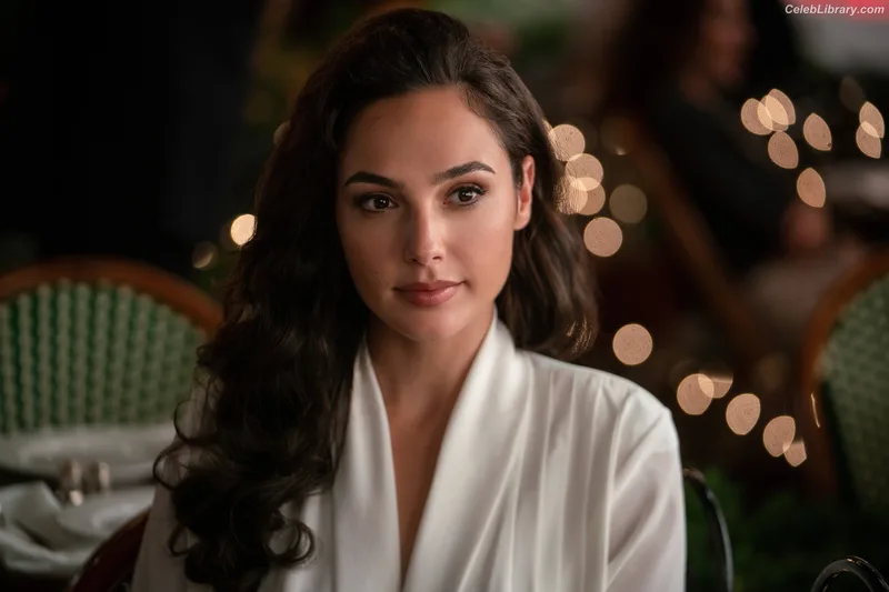 Gal Gadot photo 23 of 1471