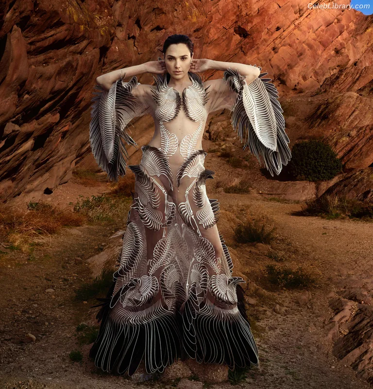 Gal Gadot photo 21 of 1471