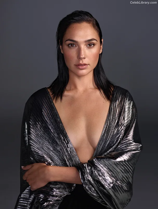 Gal Gadot photo 7 of 1471