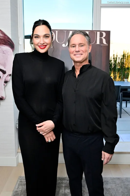 Gal Gadot photo 5 of 1471