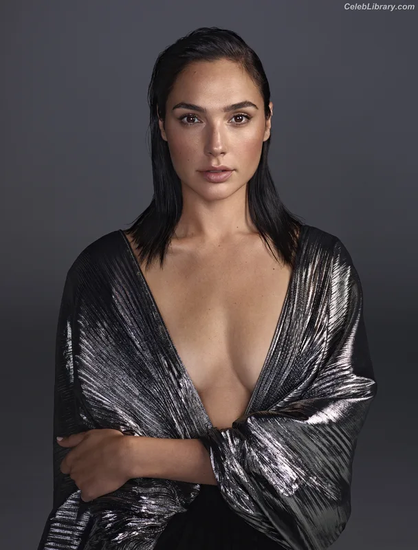 Gal Gadot photo 16 of 1471