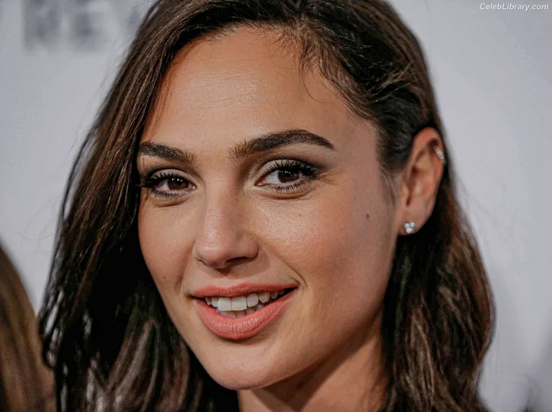 Gal Gadot photo 20 of 1471