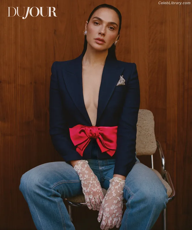 Gal Gadot photo 23 of 1471
