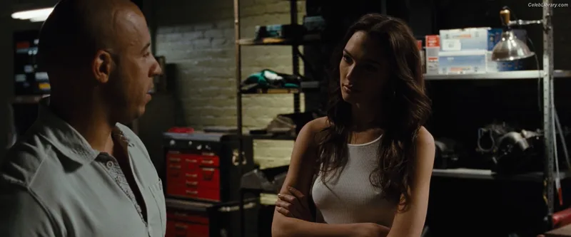 Gal Gadot photo 13 of 1471