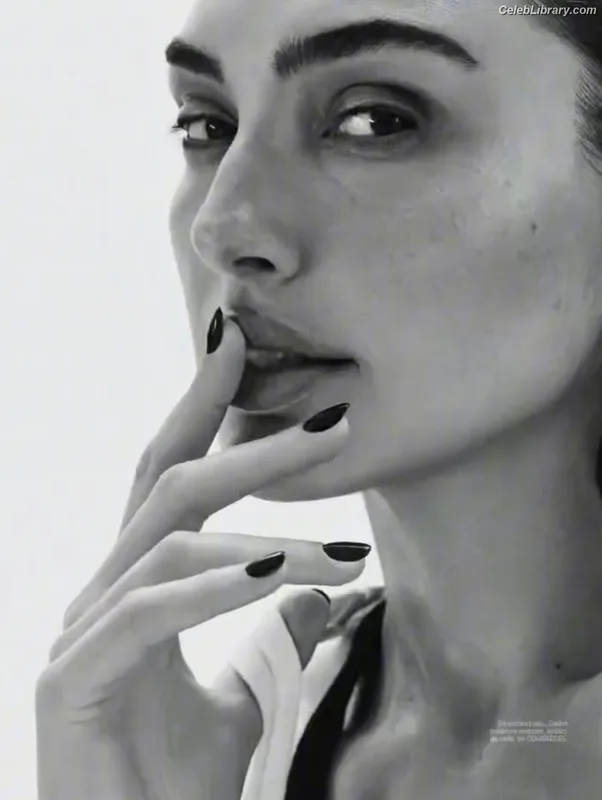 Gal Gadot photo 6 of 1471