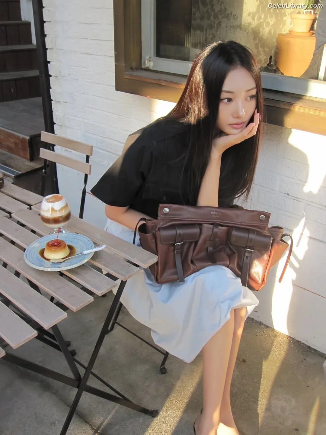 Gawon (Lee Ga-won (이가원) MEOVV) photo 19 of 368