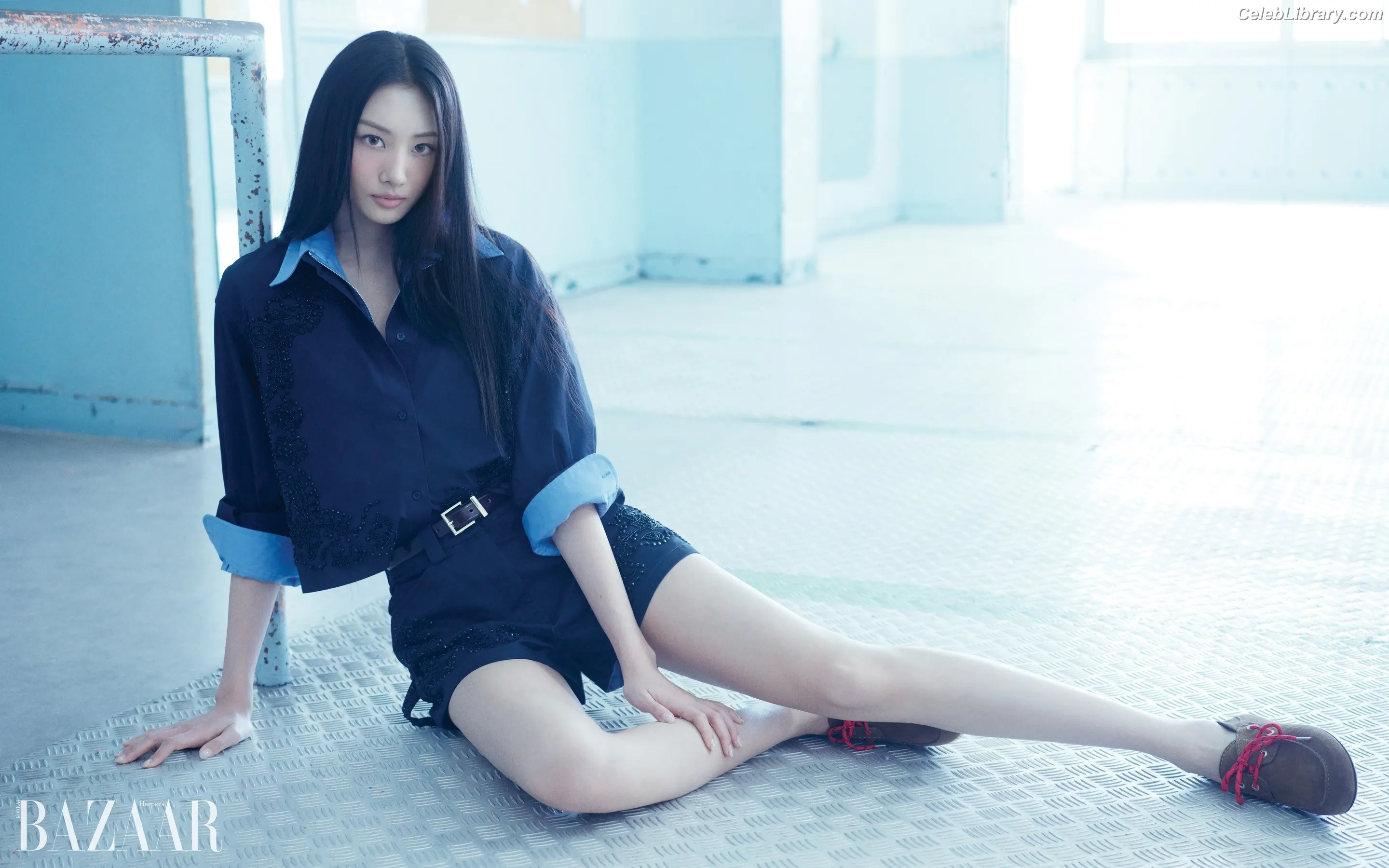 Gawon (Lee Ga-won (이가원) MEOVV) photo 3 of 368