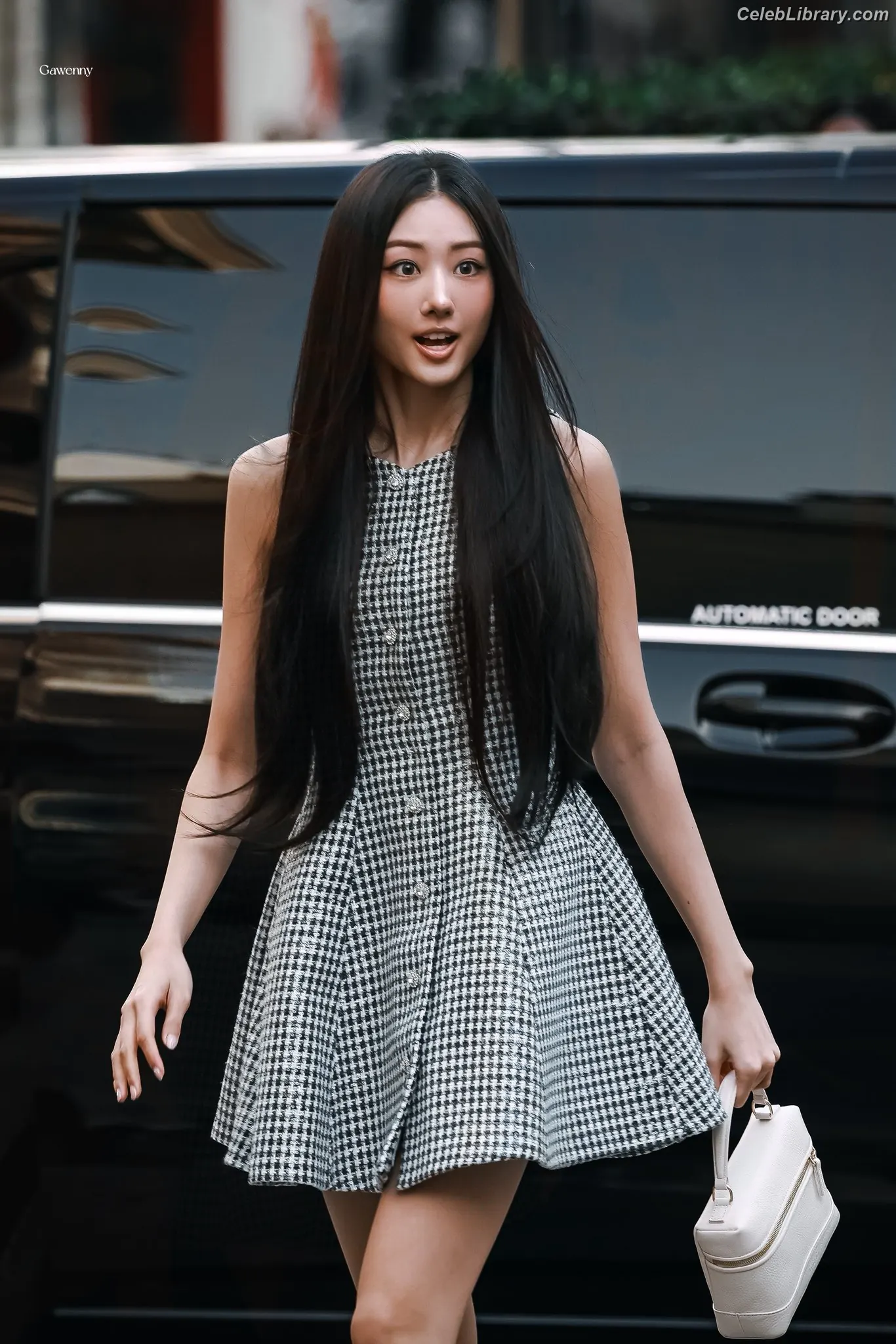 Gawon (Lee Ga-won (이가원) MEOVV) photo 7 of 368