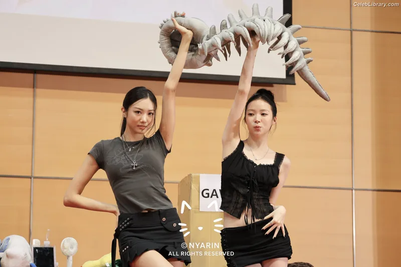 Gawon (Lee Ga-won (이가원) MEOVV) photo 16 of 369