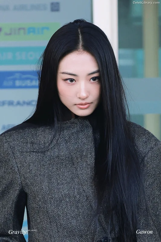 Gawon (Lee Ga-won (이가원) MEOVV) photo 8 of 369