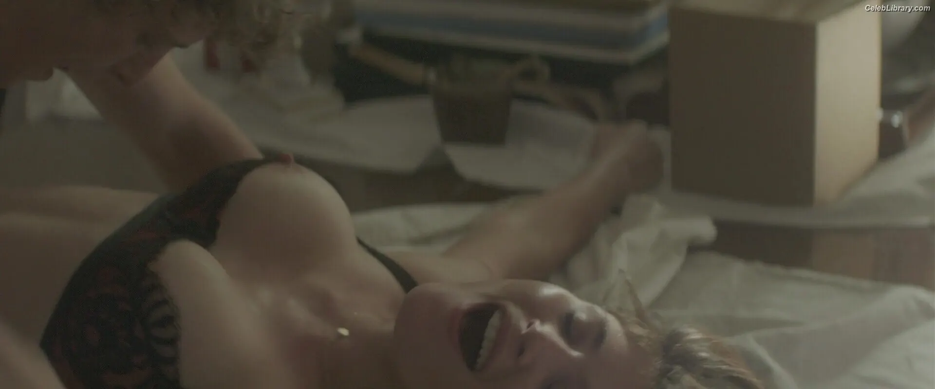 Gemma Arterton photo 1 of 706