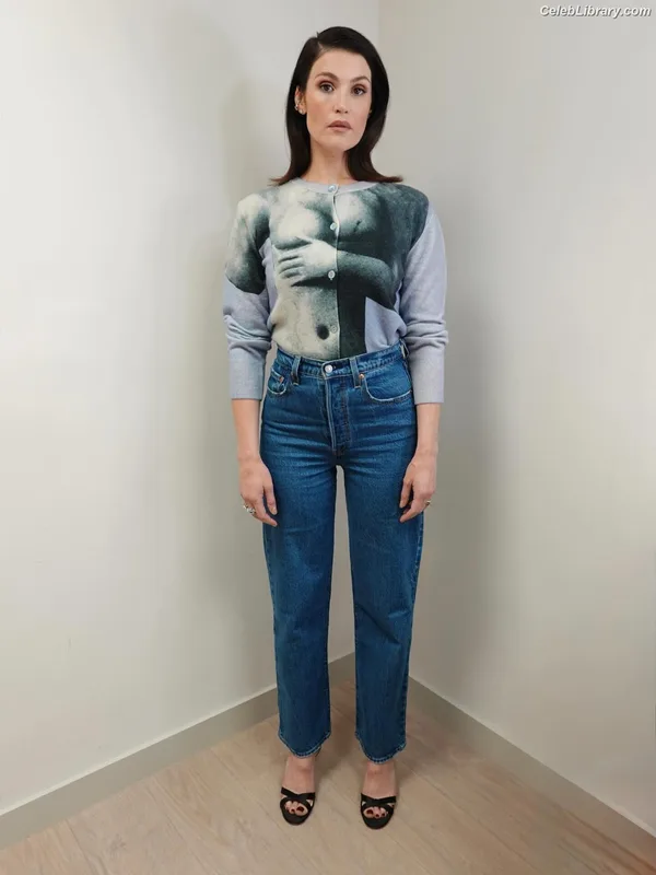 Gemma Arterton photo 4 of 707