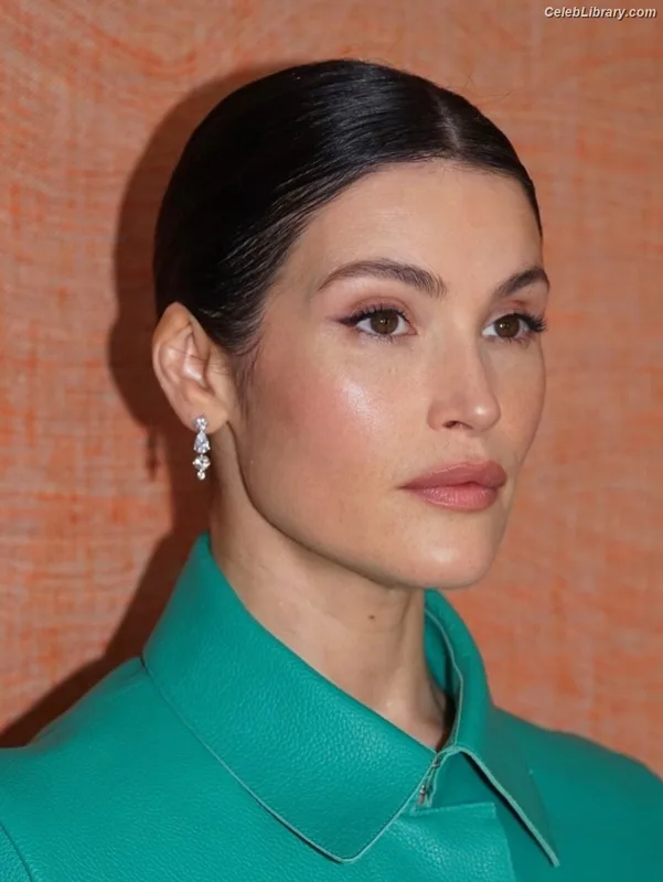 Gemma Arterton photo 20 of 707