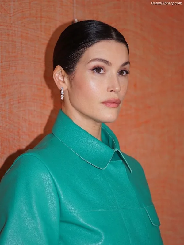 Gemma Arterton photo 22 of 707