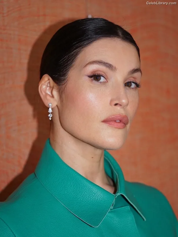 Gemma Arterton photo 23 of 707