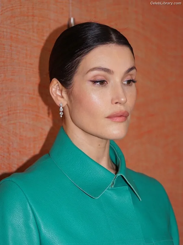 Gemma Arterton photo 24 of 707
