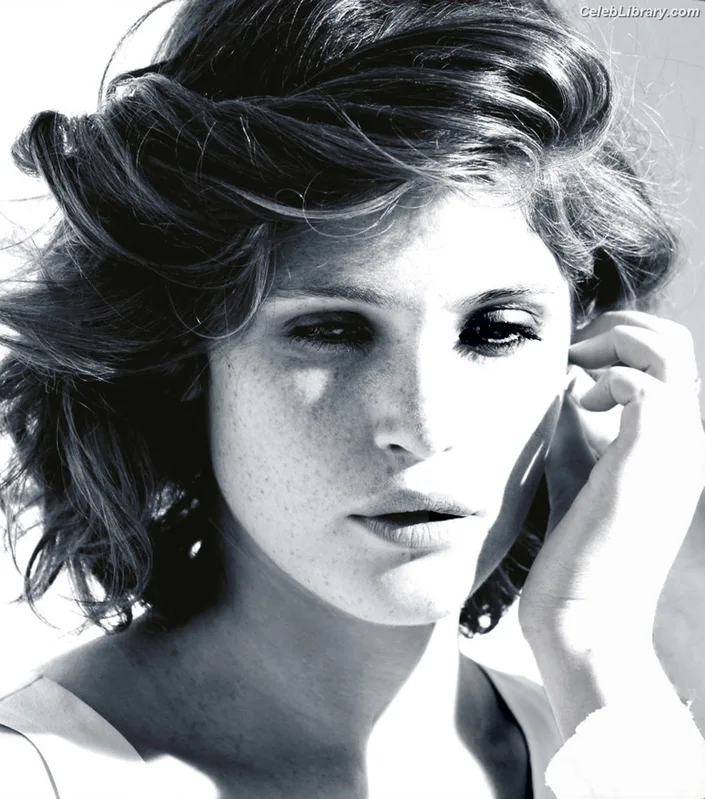 Gemma Arterton photo 16 of 707