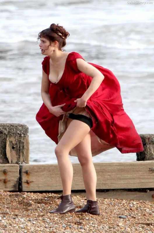 Gemma Arterton photo 11 of 707