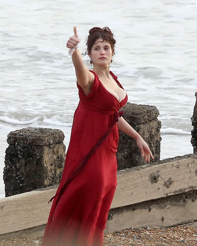 Gemma Arterton photo 16 of 707