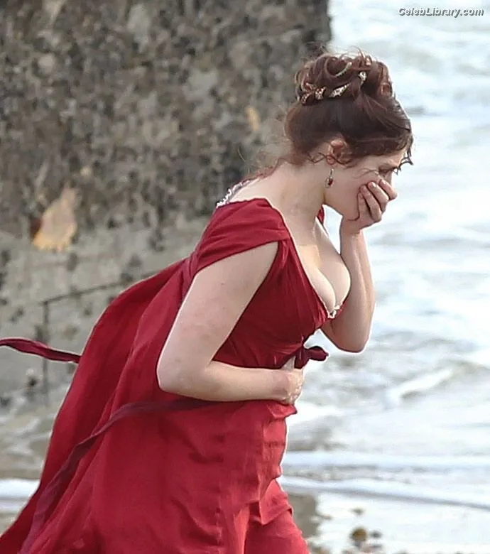 Gemma Arterton photo 1 of 707