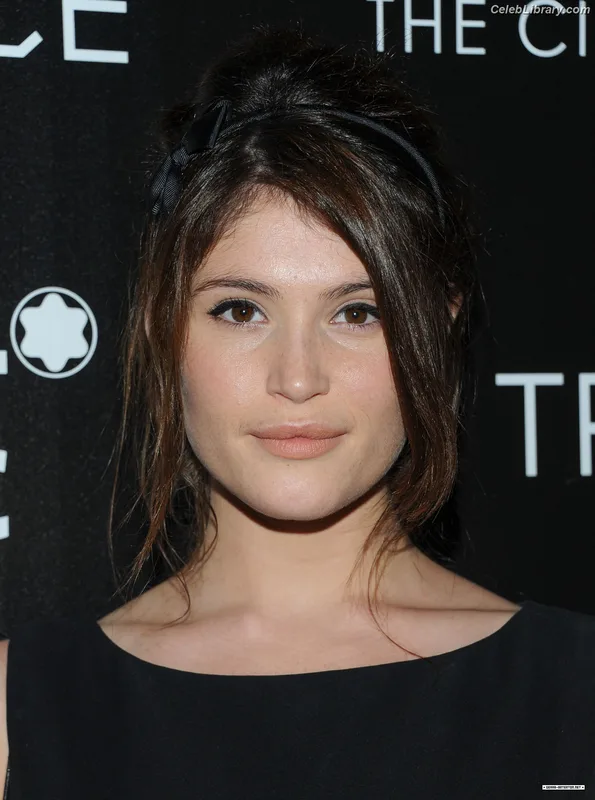 Gemma Arterton photo 22 of 707