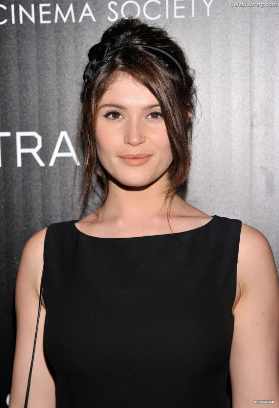 Gemma Arterton photo 2 of 707