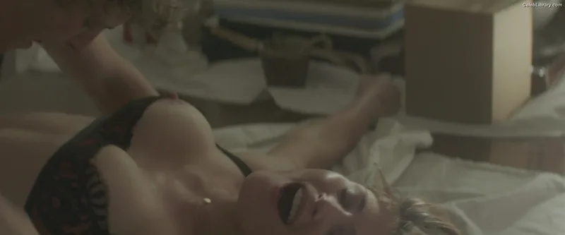 Gemma Arterton photo 1 of 707