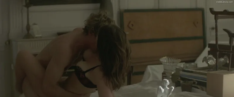 Gemma Arterton photo 10 of 707