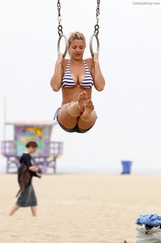 Gemma Atkinson photo 23 of 441