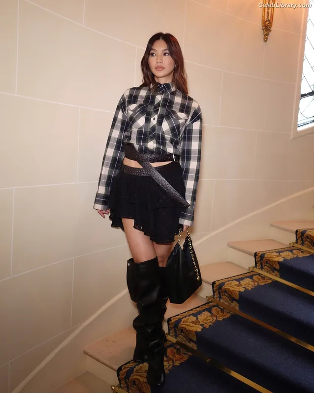 Gemma Chan photo 3 of 92