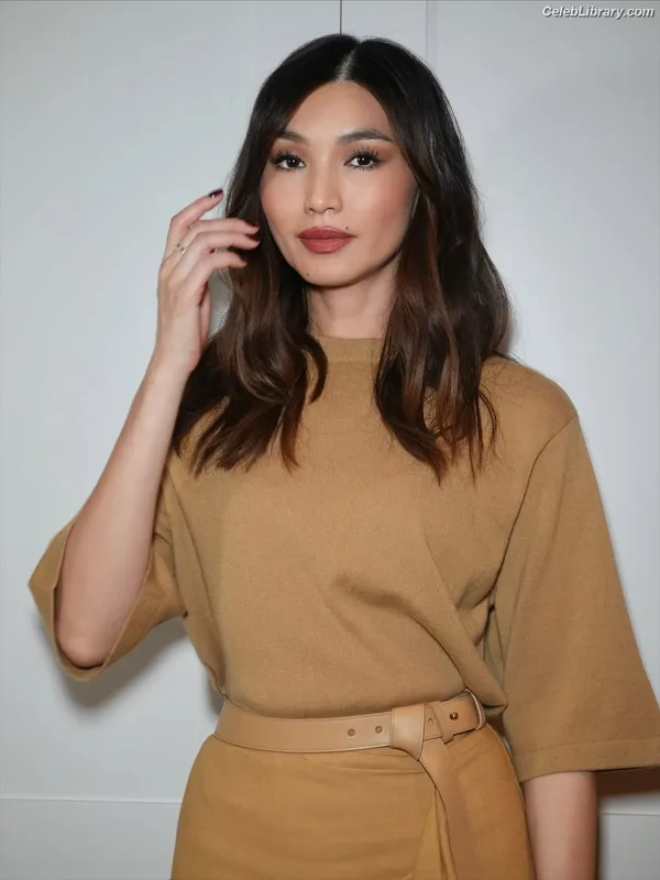 Gemma Chan photo 10 of 92