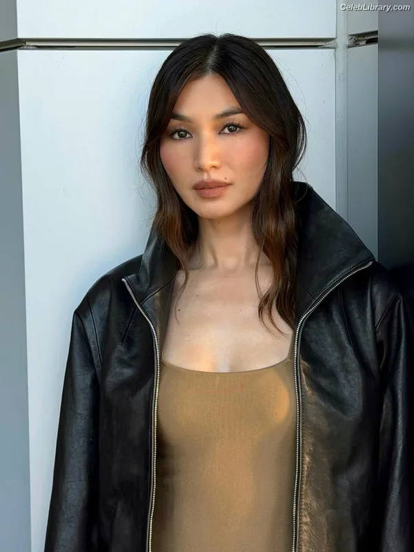 Gemma Chan photo 20 of 92