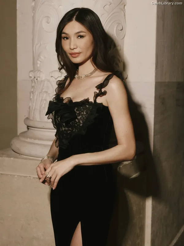 Gemma Chan photo 7 of 92