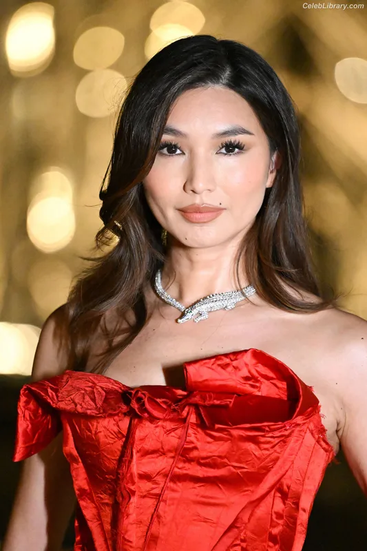 Gemma Chan photo 3 of 92