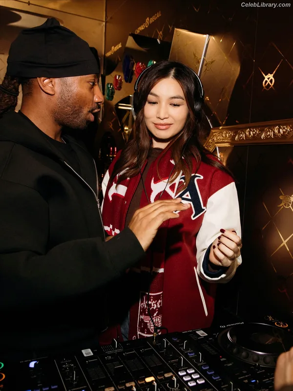 Gemma Chan photo 17 of 92