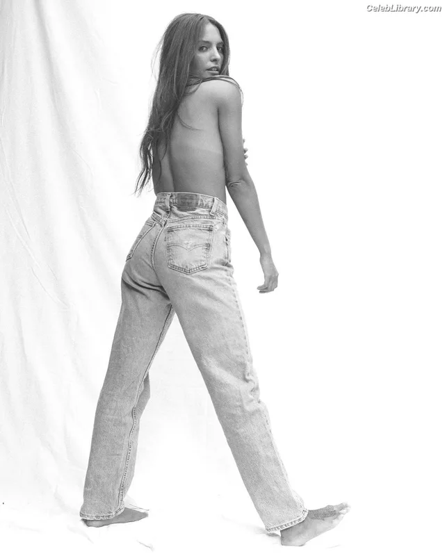 Genesis Rodriguez photo 16 of 132