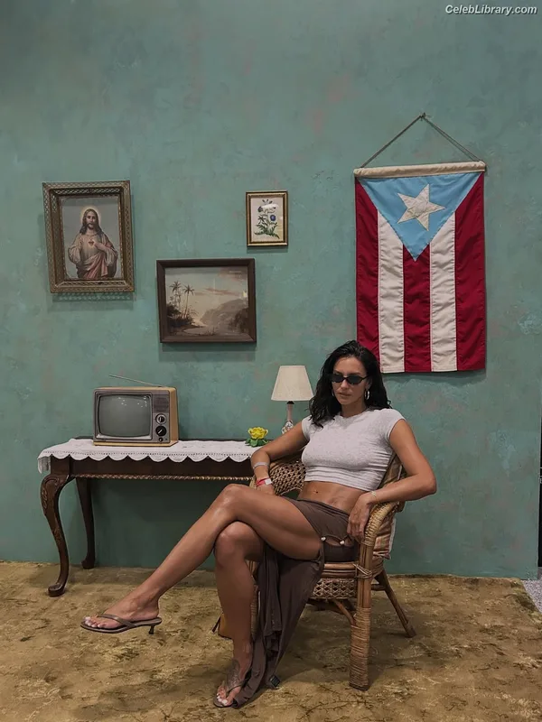 Genesis Rodriguez photo 5 of 132